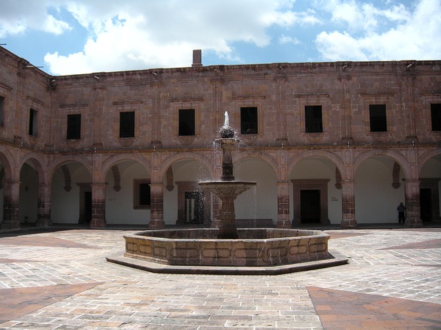 fountain-kaiser-psychologist-640x480-10435339.jpeg
