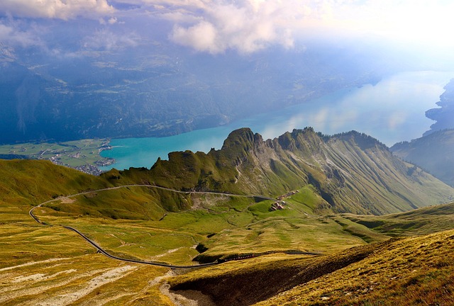 sloans-lake-kaiser-counselor-640x480-34174770.jpeg