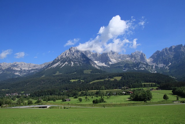 valmont-kaiser-psychotherapist-640x480-95606001.jpeg