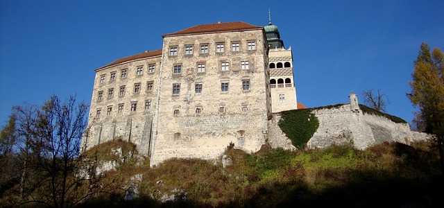 castle-rock-kaiser-counselor-640x480-59854923.jpeg
