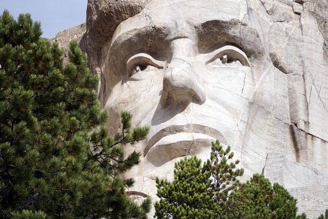 lincoln-park-kaiser-permanente-counselor-640x480-99926742.jpeg