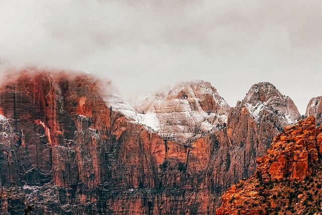 Personalized Healing Plans: Utah Park Marriage Counselor Guide